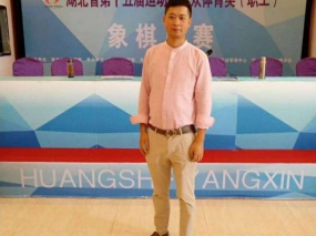 棋类达人 志愿服务354小时  用“象棋”服务百姓的志愿者陈勇